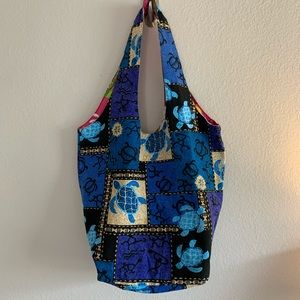 Reversible beach tote